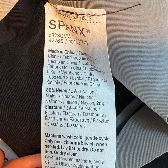 SPANX Black Open Bust Mid Thigh Shapewear Size Small NWT - Picture 8 of 8